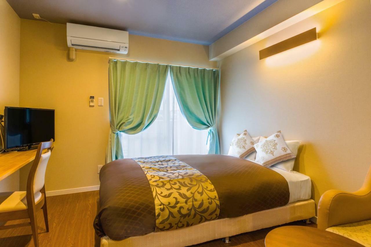 Mr. Kinjo In Shiozaki Aparthotel Itoman Exterior photo